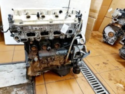 mitsubishi GRANDIS 4G69 2.4 16V Двигатель