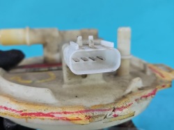 насос топливный FORD TAURUS X 3.0 V6 корпус 4