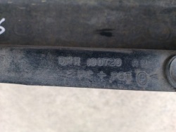 молдинг правый передний LAND ROVER DISCOVERY II DHH100720 2.5 TD5