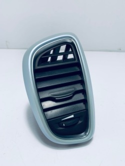 воздухозаборник жалюзи потока воздуха Воздух renault oe 687612210R