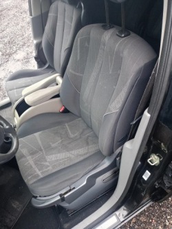 кресла перед и зад 2 бочки renault SCENIC II 04-09