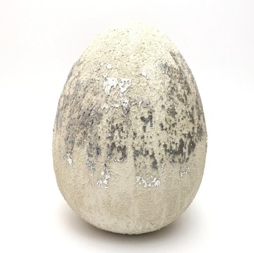 Серебряное яйцо раст. Керамическое яйцо. Серебряное яйцо. Керамической яйцо статуэтка. Серебристое яйцо.