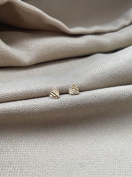 Złote kolczyki 333 SERCA DIAMENTOWANE - miniatura 2