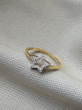 Złoty pierścionek 585 GWIAZDKA Z CYRKONIAMI - miniatura 1