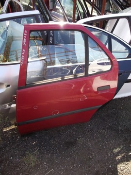 Peugeot 306 седан дверь левая задняя, фото