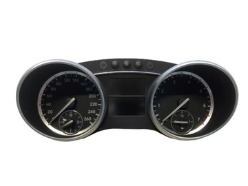 Mercedes щиток приборов приборная панель ml gl 164 w164 a2519005800 фото №1