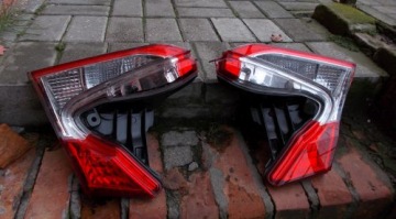 TOYOTA C-HR 16- LEWA I PRAWA KLAPA ORYGINAŁ