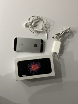 Смартфон Apple iPhone SE 2GB / 32gbspace Gray