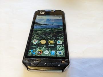 Смартфон Cat Phones S60 3 ГБ / 32 ГБ черный