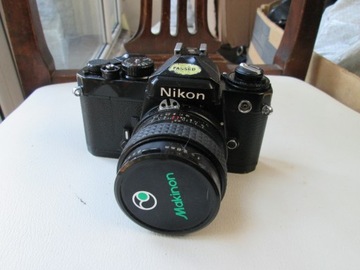 Камера Nikon FE с MAKINON 28mm черный