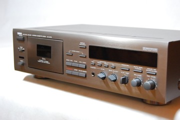 YAMAHA KX - 670 КАССЕТНЫЙ МАГНИТОФОН