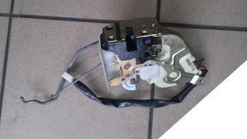 MAZDA MPV 03-06 ZAMEK PRAWY PRZEDNI PRZÓD