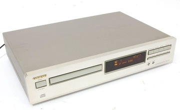 ONKYO DX - 7111 КОРПОРАТИВНЫЙ CD-ПЛЕЕР !