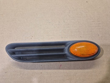 MINI ONE kierunkowskaz z błotnika prawy.R-50 R-52