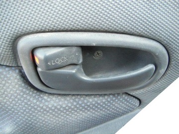 DAIHATSU YRV KLAMKA WEWNĘTRZNA