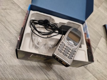 Nokia 6310i весь оригинальный комплект уникальный