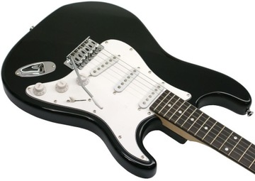 ЭЛЕКТРОГИТАРА STRATOCASTER + АКСЕССУАРЫ