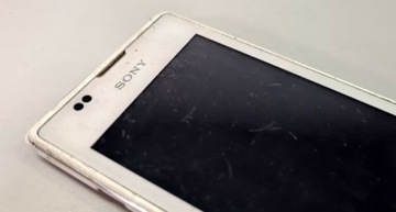 Смартфон Sony XPERIA E 512 МБ / 4 ГБ білий