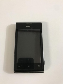 Смартфон Sony XPERIA E 1 ГБ / 8 Гб 3G черный