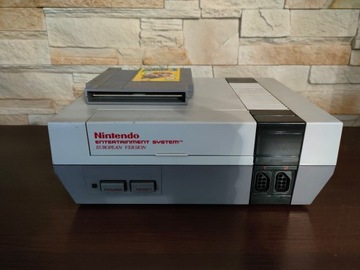 Консоль Nintendo ENTERTAINMENT SYSTEM ! NESE 001