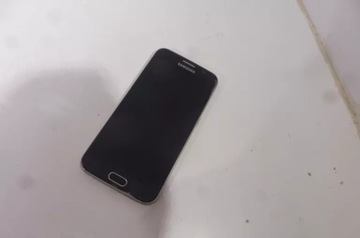 Телефон SAMSUNG S6 зламана нижня панель