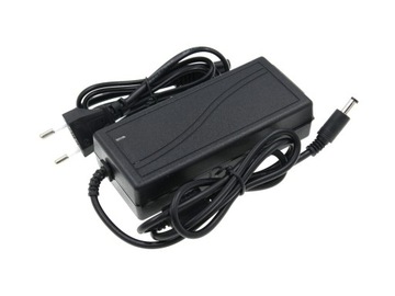 НАСТІЛЬНИЙ СВІТЛОДІОДНИЙ АДАПТЕР ЖИВЛЕННЯ DC 12V | 5A | 60W