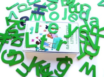 Магніти на холодильник зелені букви 80 елементів