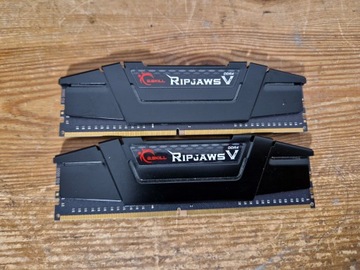 Оперативная память DDR4 G. SKILL RIPJAWS V 16 ГБ 3200