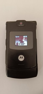 Motorola V3 + зарядний пристрій без блокування, з польським меню