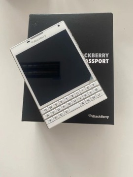 BlackBerry Passport 11,4 см (4.5") Одна SIM-карта BlackBerry OS 10 4g Micr