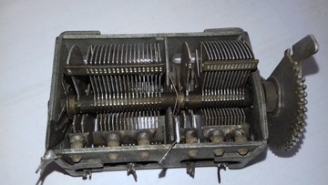 Переменный конденсатор 400+450PF