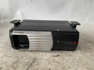 # 10 CD-ЧЕЙНДЖЕР SONY CDX-646