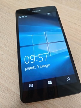 Смартфон Microsoft Lumia 950 3 ГБ / 32 ГБ 4G (LTE) чорний
