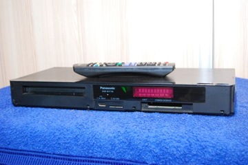 Записывающее устройство Panasonic DMR - BST 740 HDD с HDMI