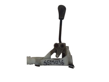 TOYOTA YARIS 1 I 1.0 99- GAŁKA LEWAREK ZMIANY BIEGÓW