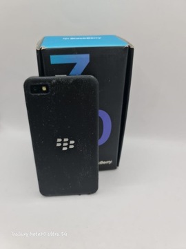 Смартфон BlackBerry Z10 2 ГБ / 16 ГБ. k1654 / 23