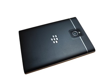 Смартфон BlackBerry Passport 3 ГБ / 32 ГБ 4G (LTE) чорний