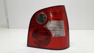 VW POLO 4 IV 9N 01- LAMPA PRAWA TYLNA 6Q6945096B