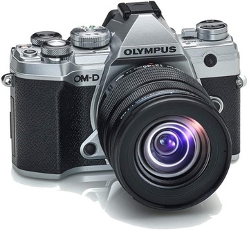 Olympus OM-D E-M5 Mark III серебро + 12-45 мм f / 4 PRO