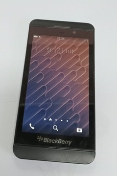 Смартфон BlackBerry Z10 2 ГБ / 16 ГБ (1326/23)