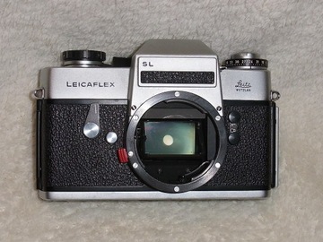 Камера Leica Leicaflex SL без объектива + чехол для переноски