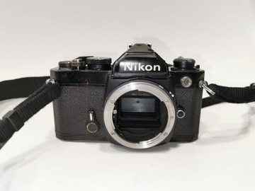Камера Nikon FM-Body