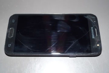 Смартфон Samsung Galaxy J3 2 ГБ / 16 ГБ черный