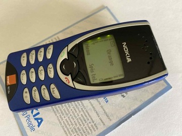NOKIA 8210 РОЗБЛОКОВАНА ІЗ ЗАРЯДНИМ ПРИСТРОЄМ.