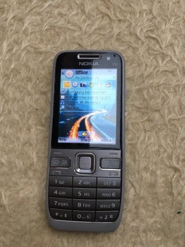Мобільний телефон Nokia E52 128 МБ / 64 МБ сріблястий