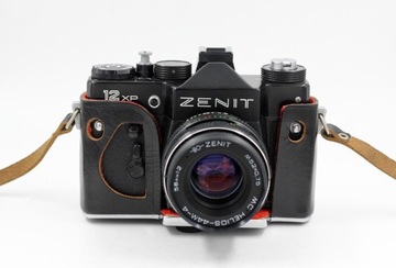 Фотокамера Zenit 12 XP + HELIOS 44M - 4 Б / У