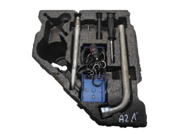 AUDI A2 99- WKŁAD STYROPIAN KOŁA ZAPASOWEGO 8Z0012109E