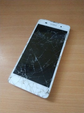 Sony Xperia E5 поврежден