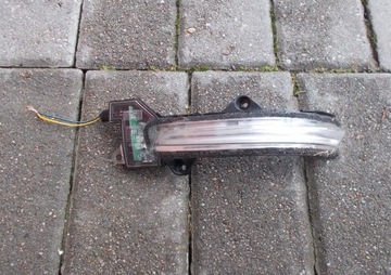 SUZUKI VITARA 18+ LEWY KIEUNKOWSKAZ LUSTERKA ORYGINAŁ 7102-500