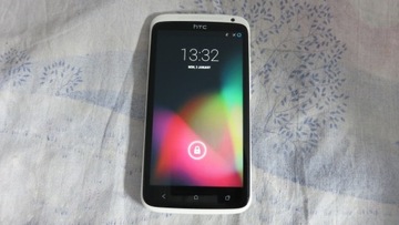 Смартфон HTC ONE X PJ46100